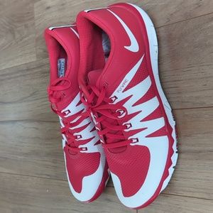 Men's size 10.5 Ohio State Nike Free Sneakers